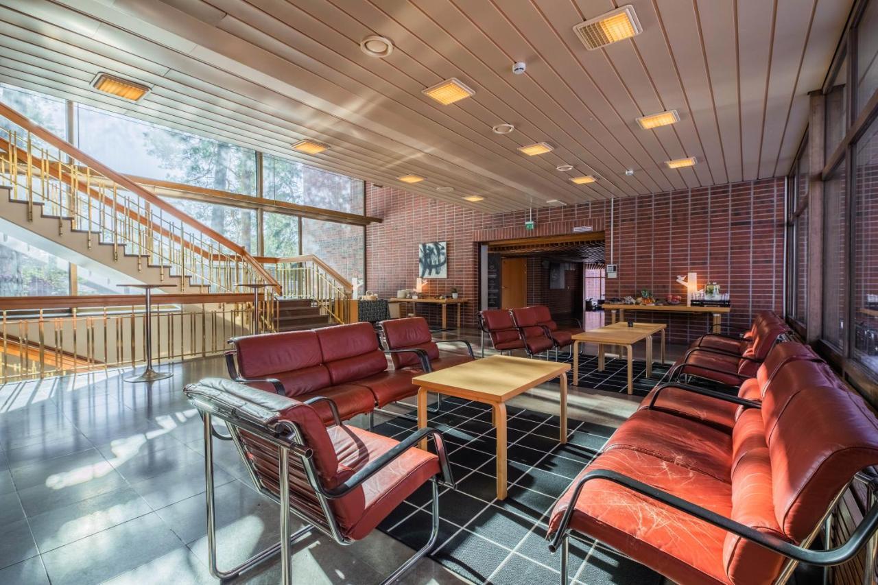 Rantapuisto 4* Helsinki
