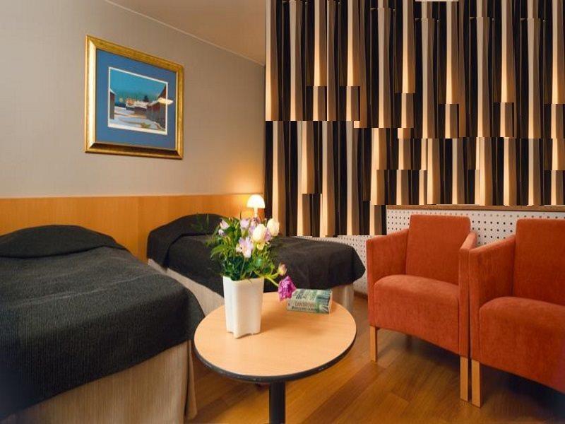 Rantapuisto 4* Helsinki